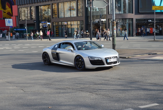 Audi R8 V10