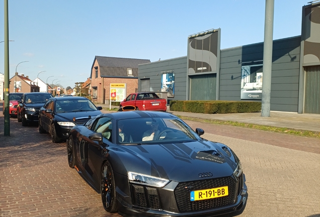 Audi R8 V10 Plus 2015