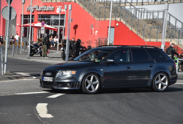Audi RS4 Avant B7