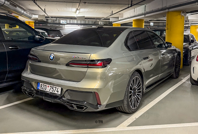 BMW M760e xDrive