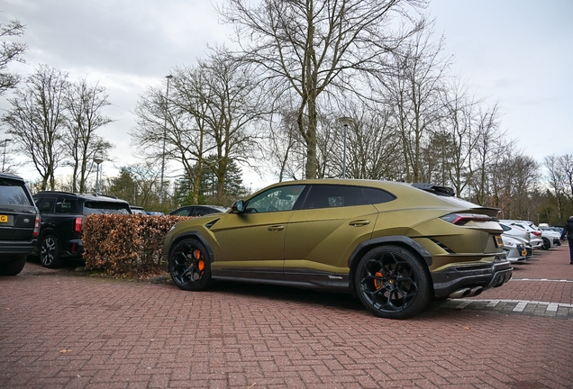 Lamborghini Urus Performante