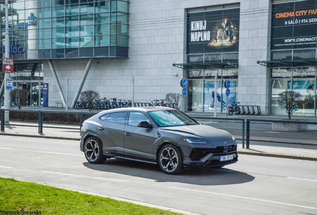 Lamborghini Urus S