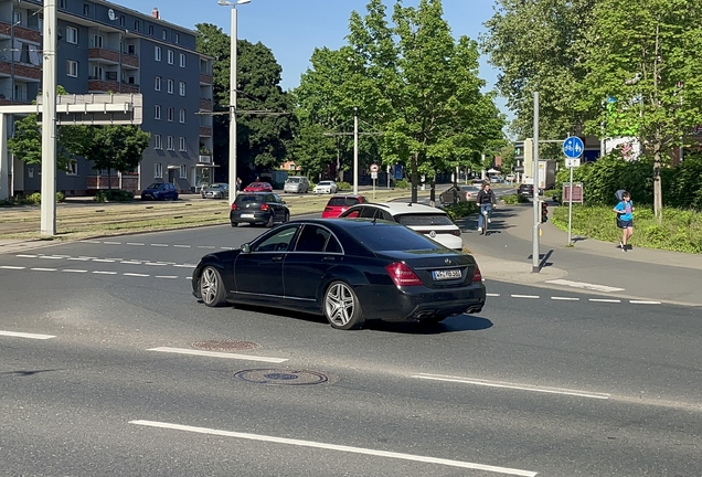 Mercedes-Benz S 63 AMG W221 2010