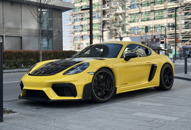 Porsche 718 Cayman GT4 RS Weissach Package