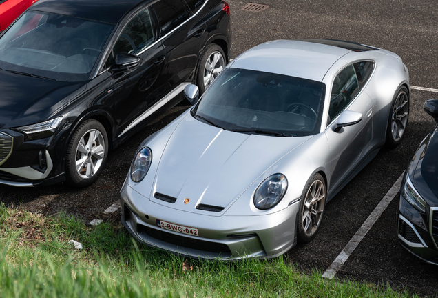 Porsche 992 GT3 Touring MkI