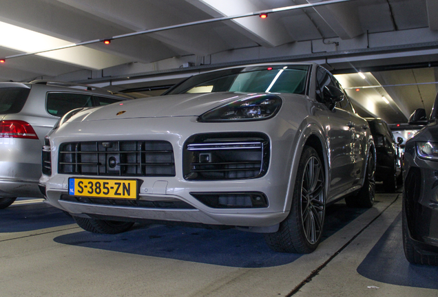 Porsche Cayenne Turbo S E-Hybrid