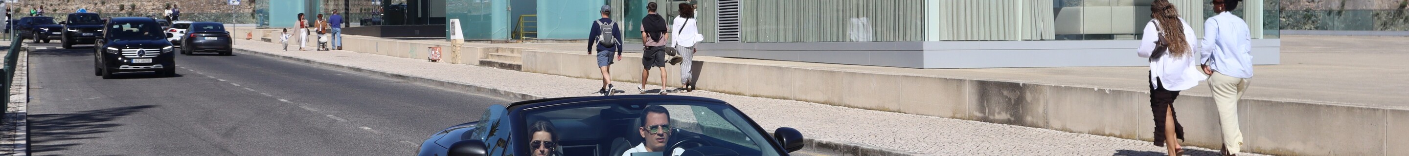 Aston Martin V8 Vantage S Roadster