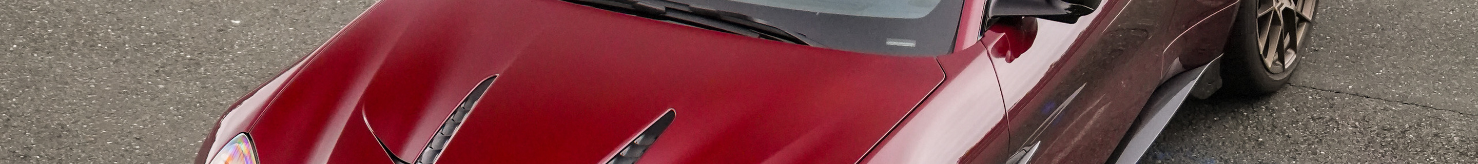 Aston Martin Vanquish 2025