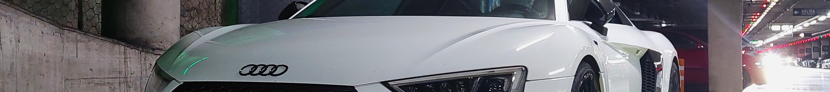 Audi R8 V10 Plus 2015