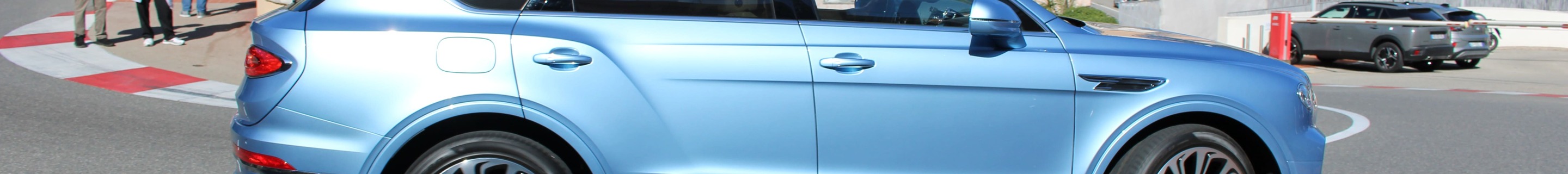 Bentley Bentayga V8 2021