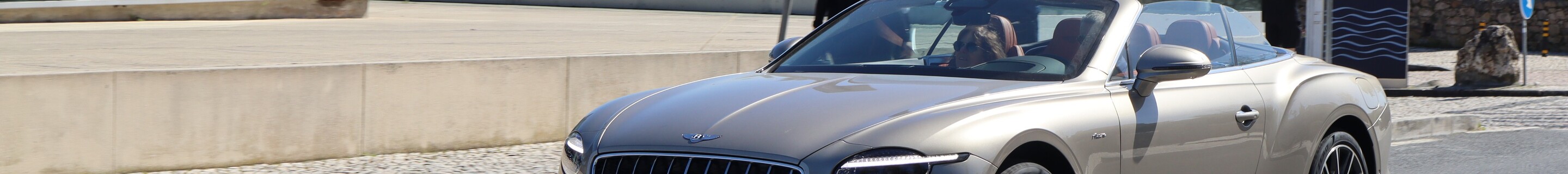 Bentley Continental GTC Azure 2025