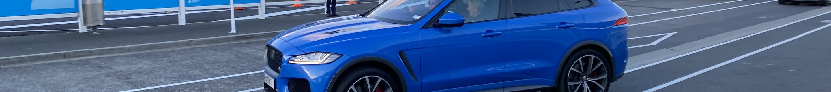 Jaguar F-PACE SVR