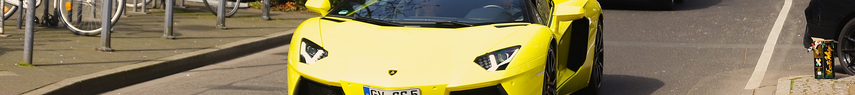 Lamborghini Aventador LP700-4 Roadster