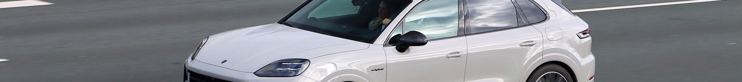 Porsche 9YA Cayenne Turbo E-Hybrid