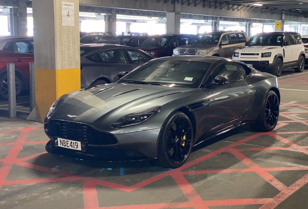 Aston Martin DB11 AMR