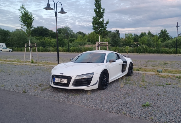 Audi R8 V10 Plus 2013