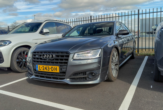 Audi S8 D4 Plus