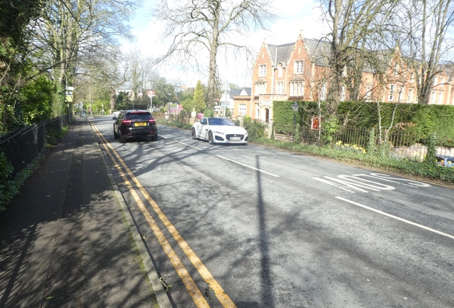 Jaguar F-TYPE R Coupé 2020