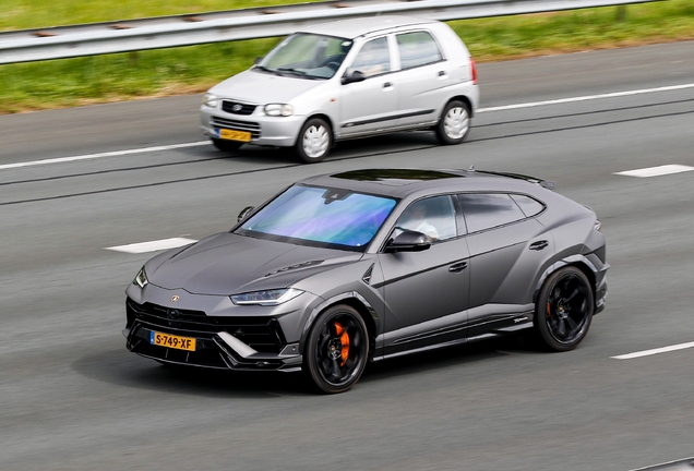 Lamborghini Urus Performante