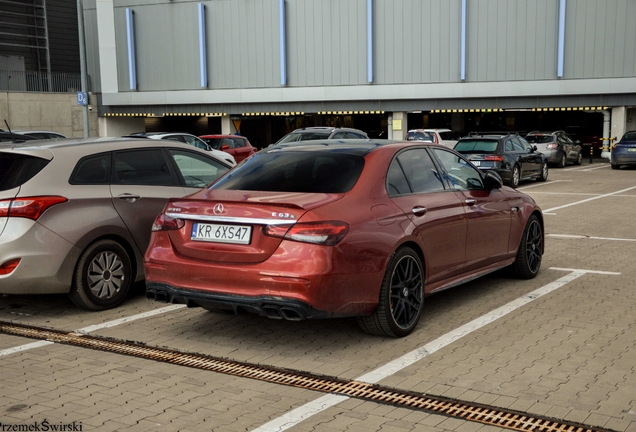 Mercedes-AMG E 63 S W213 2021