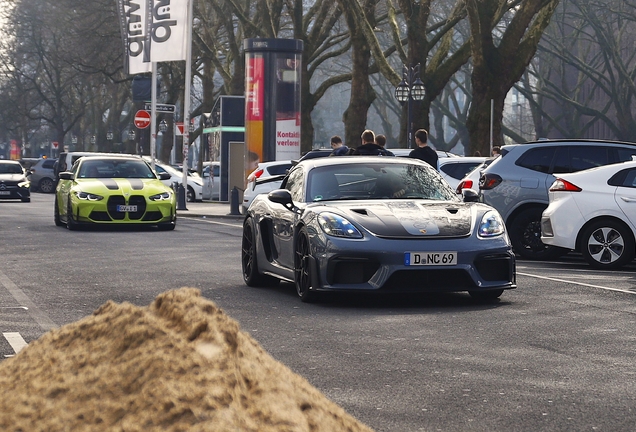 Porsche 718 Cayman GT4 RS Weissach Package