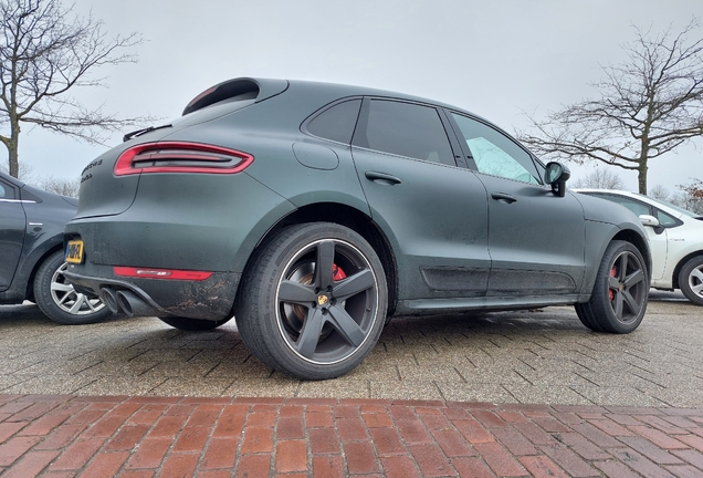 Porsche 95B Macan Turbo MkI