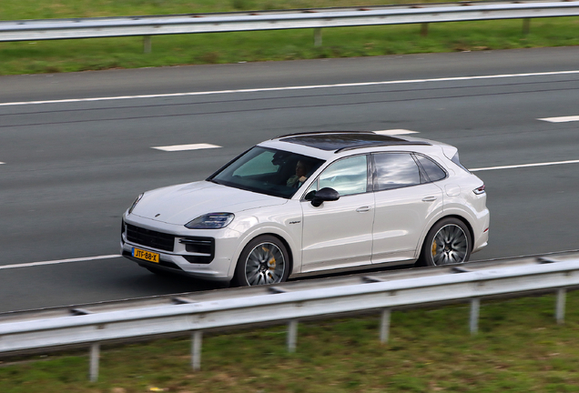 Porsche 9YA Cayenne Turbo E-Hybrid