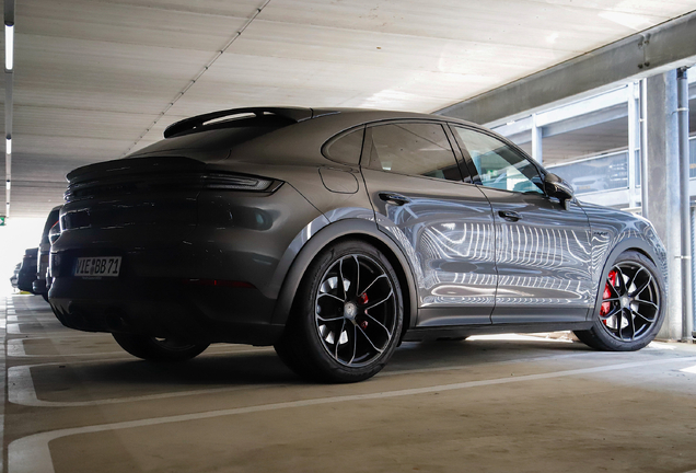 Porsche Cayenne Coupé Turbo E-Hybrid
