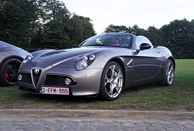 Alfa Romeo 8C Spider