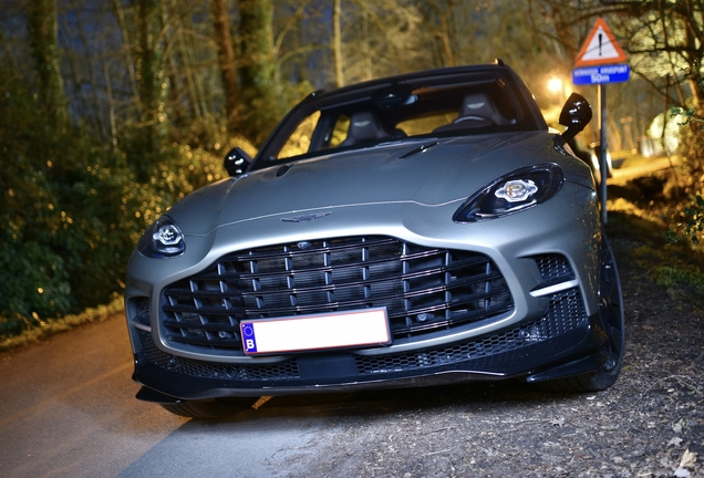 Aston Martin DBX707