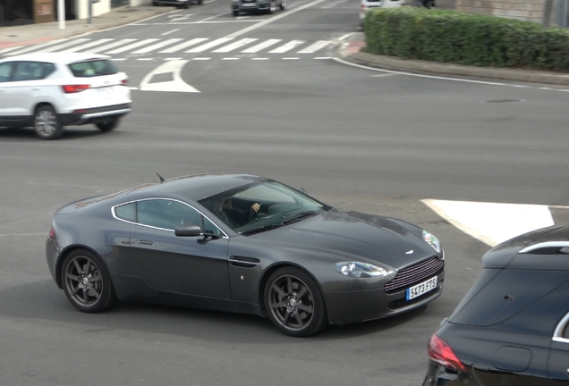 Aston Martin V8 Vantage