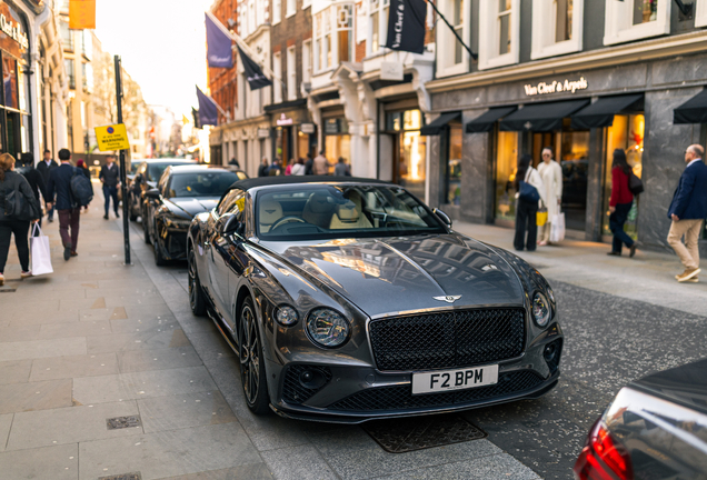 Bentley Continental GTC 2019