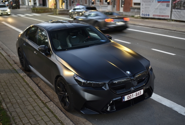 BMW M5 G90