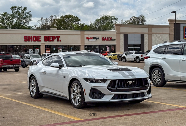 Ford Mustang GT 2024