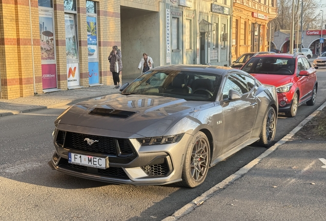 Ford Mustang GT 2024