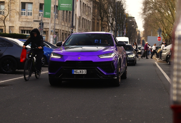 Lamborghini Urus Performante