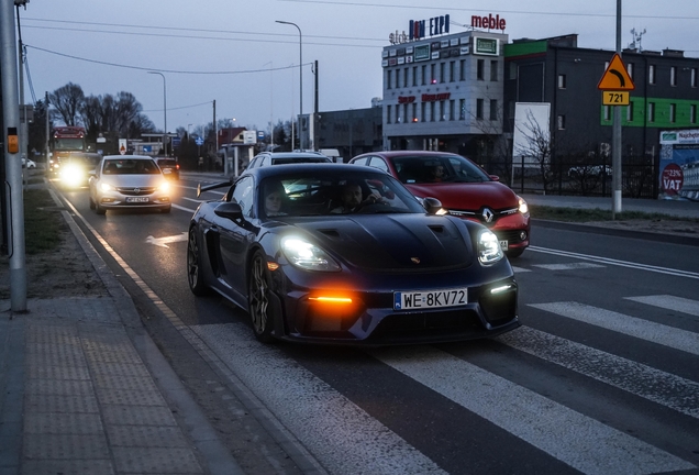 Porsche 718 Cayman GT4 RS Weissach Package