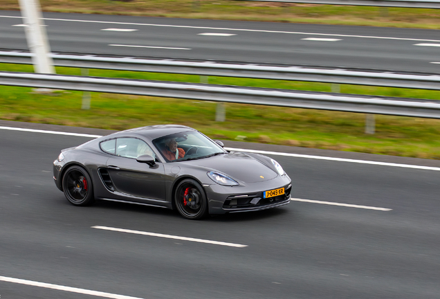 Porsche 718 Cayman GTS