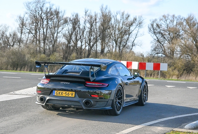 Porsche 991 GT2 RS Weissach Package