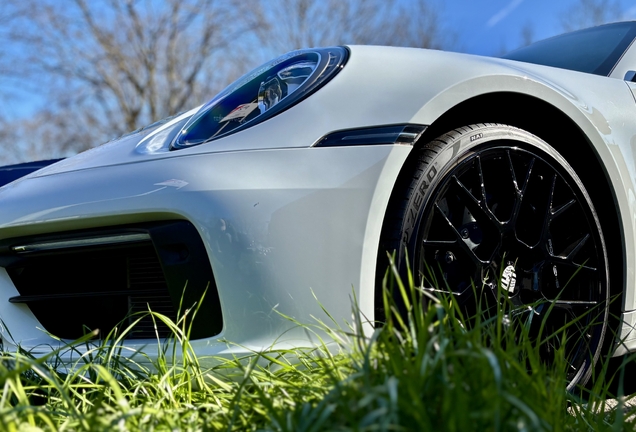 Porsche 992 Carrera 4S Cabriolet MkI