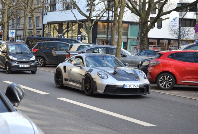 Porsche 992 GT3 RS MkI Weissach Package