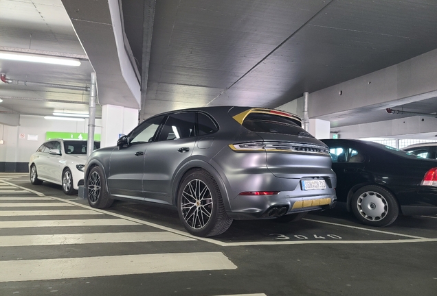 Porsche 9YA Cayenne Turbo E-Hybrid