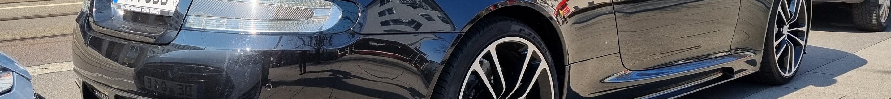 Aston Martin DBS Volante Carbon Black Edition