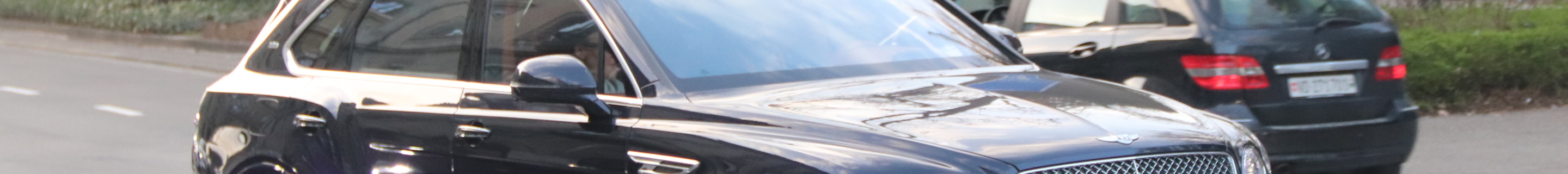 Bentley Bentayga Hybrid 2021 First Edition