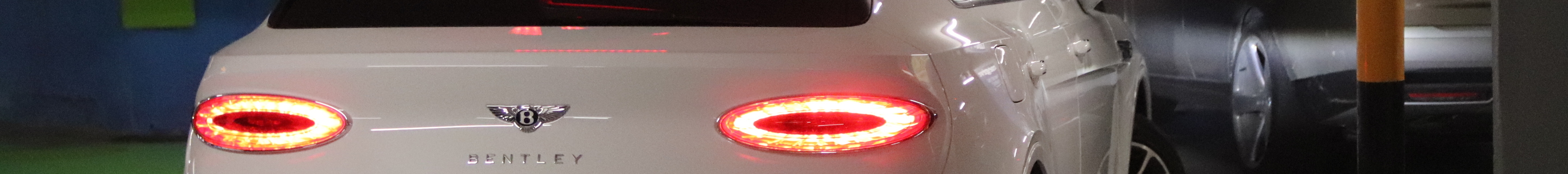 Bentley Bentayga V8 2021