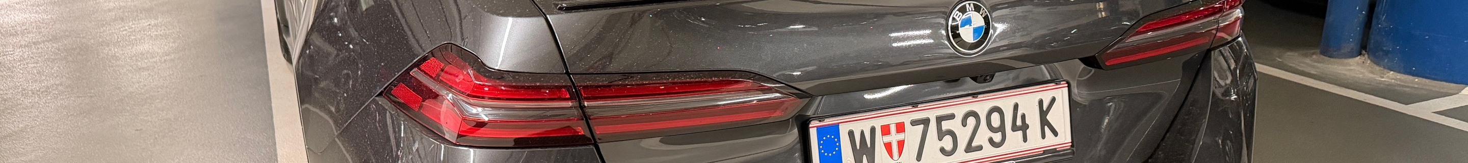 BMW M5 G90