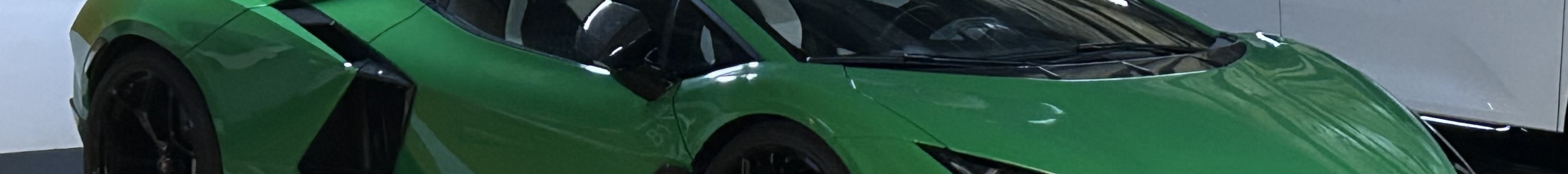 Lamborghini Revuelto