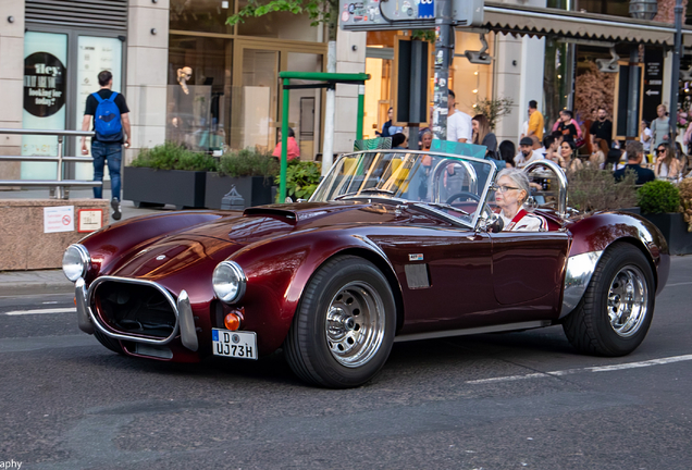 AC Cobra 427