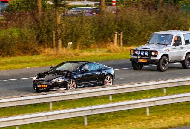 Aston Martin DB9
