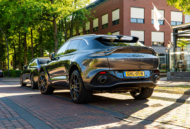 Aston Martin DBX